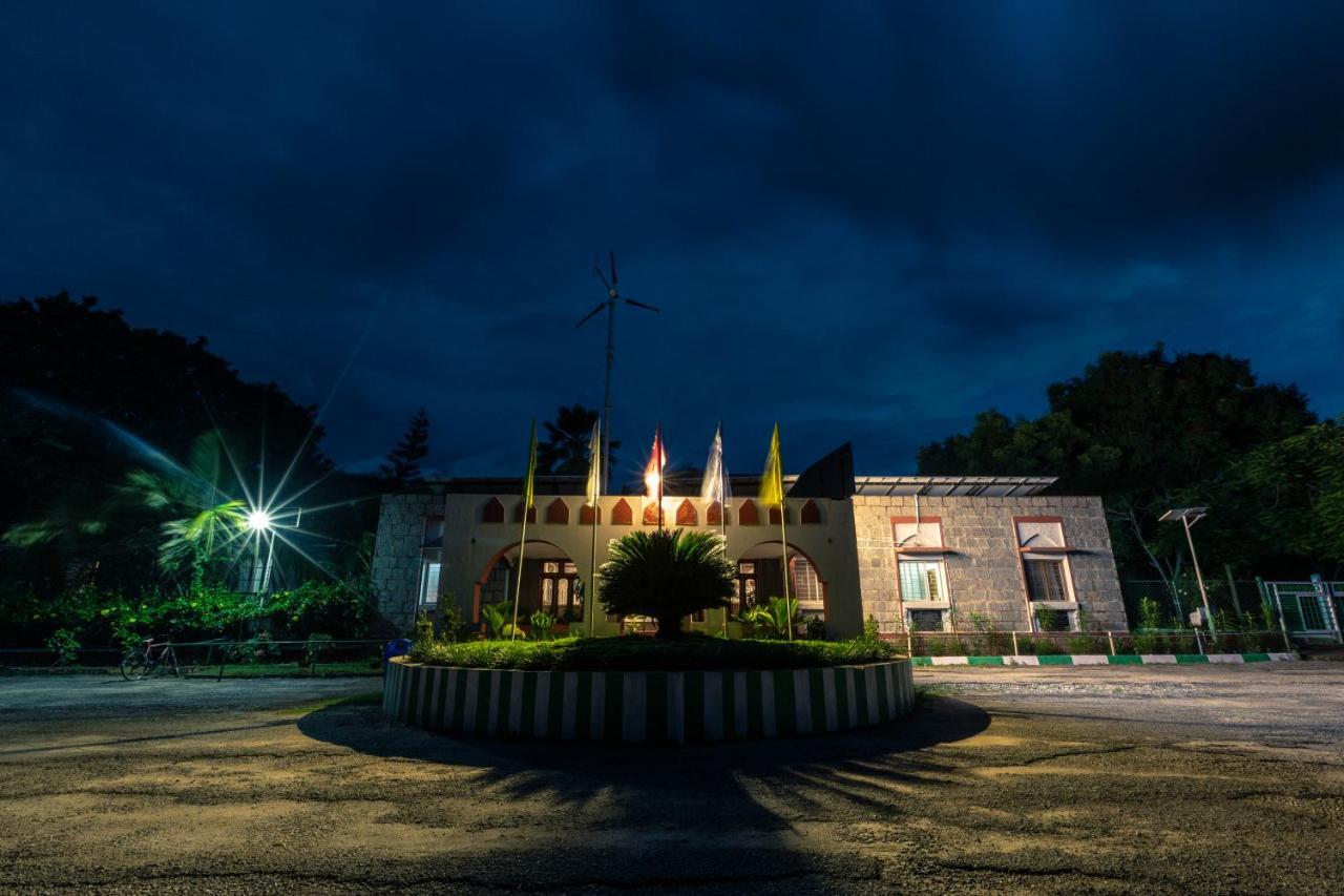 Kstdc Hotel Mayura Bhuvaneshwari Kamalapur Hampi Zewnętrze zdjęcie