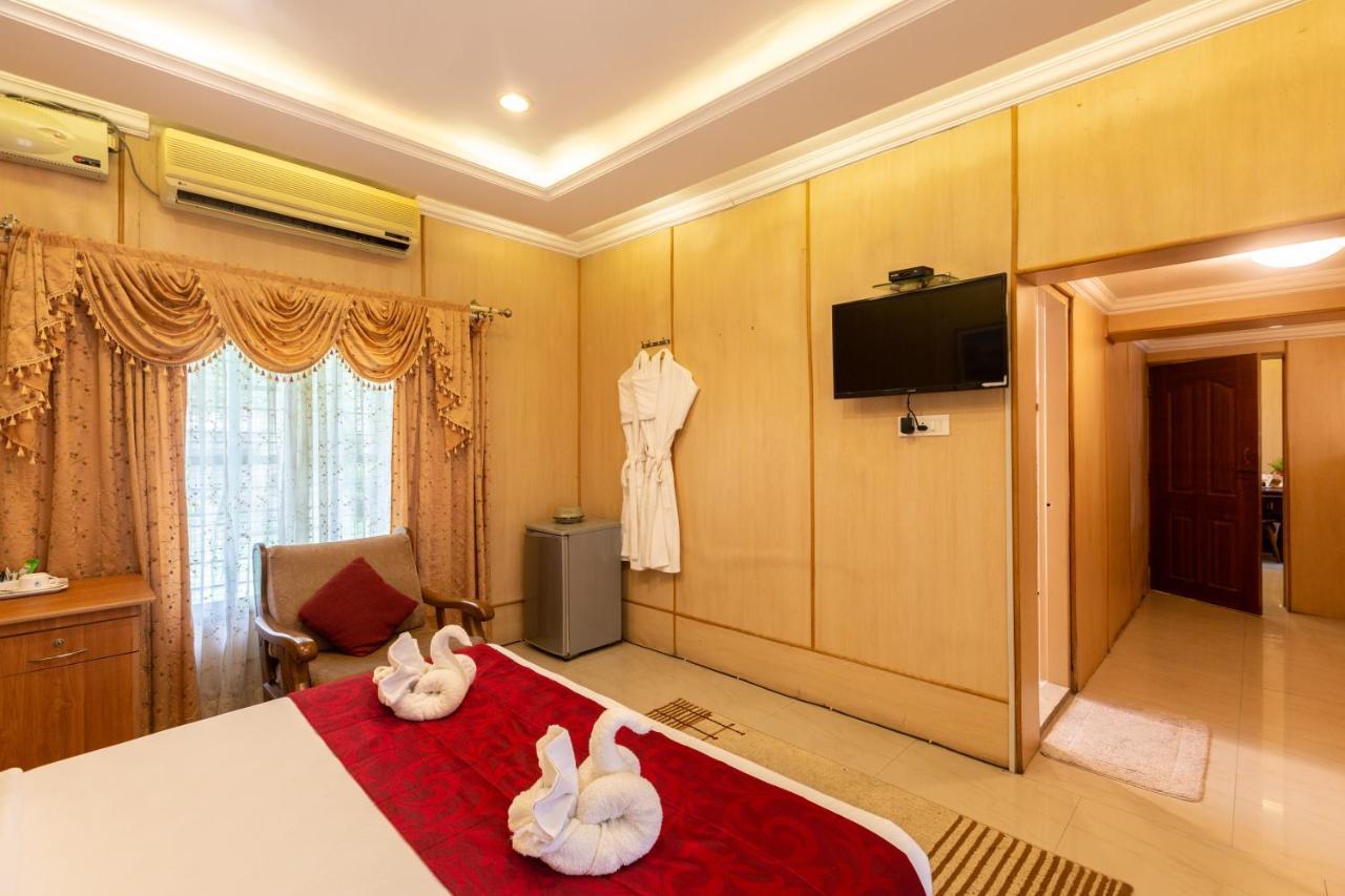 Kstdc Hotel Mayura Bhuvaneshwari Kamalapur Hampi Zewnętrze zdjęcie