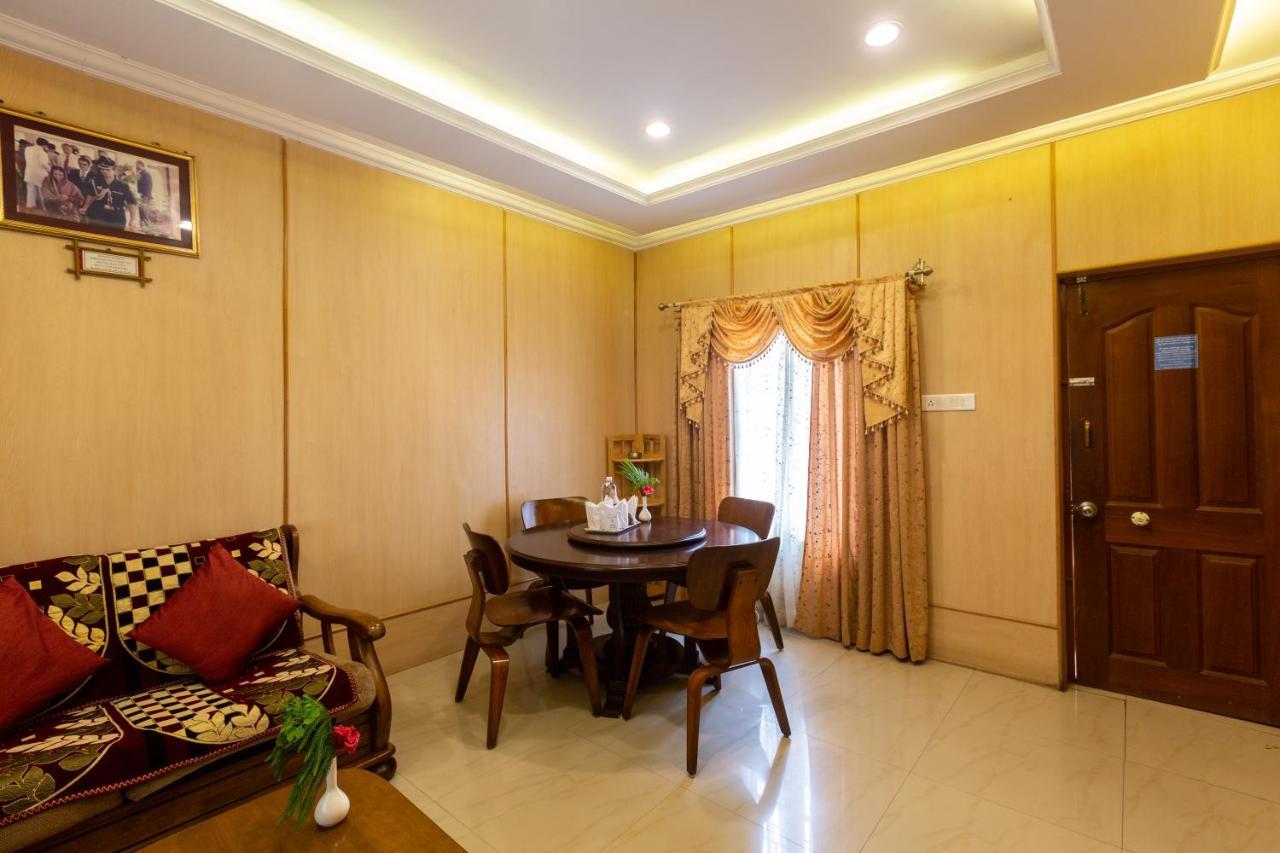 Kstdc Hotel Mayura Bhuvaneshwari Kamalapur Hampi Zewnętrze zdjęcie