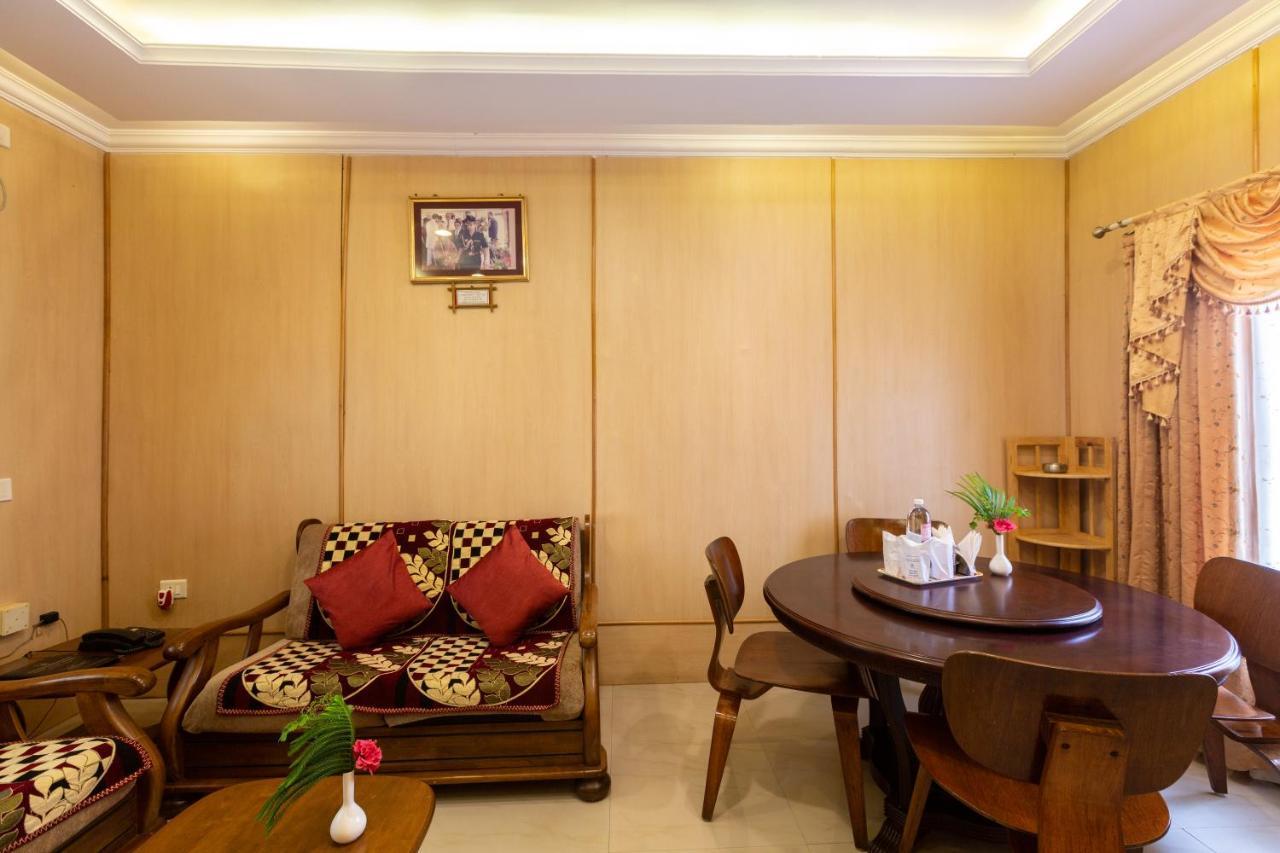 Kstdc Hotel Mayura Bhuvaneshwari Kamalapur Hampi Zewnętrze zdjęcie