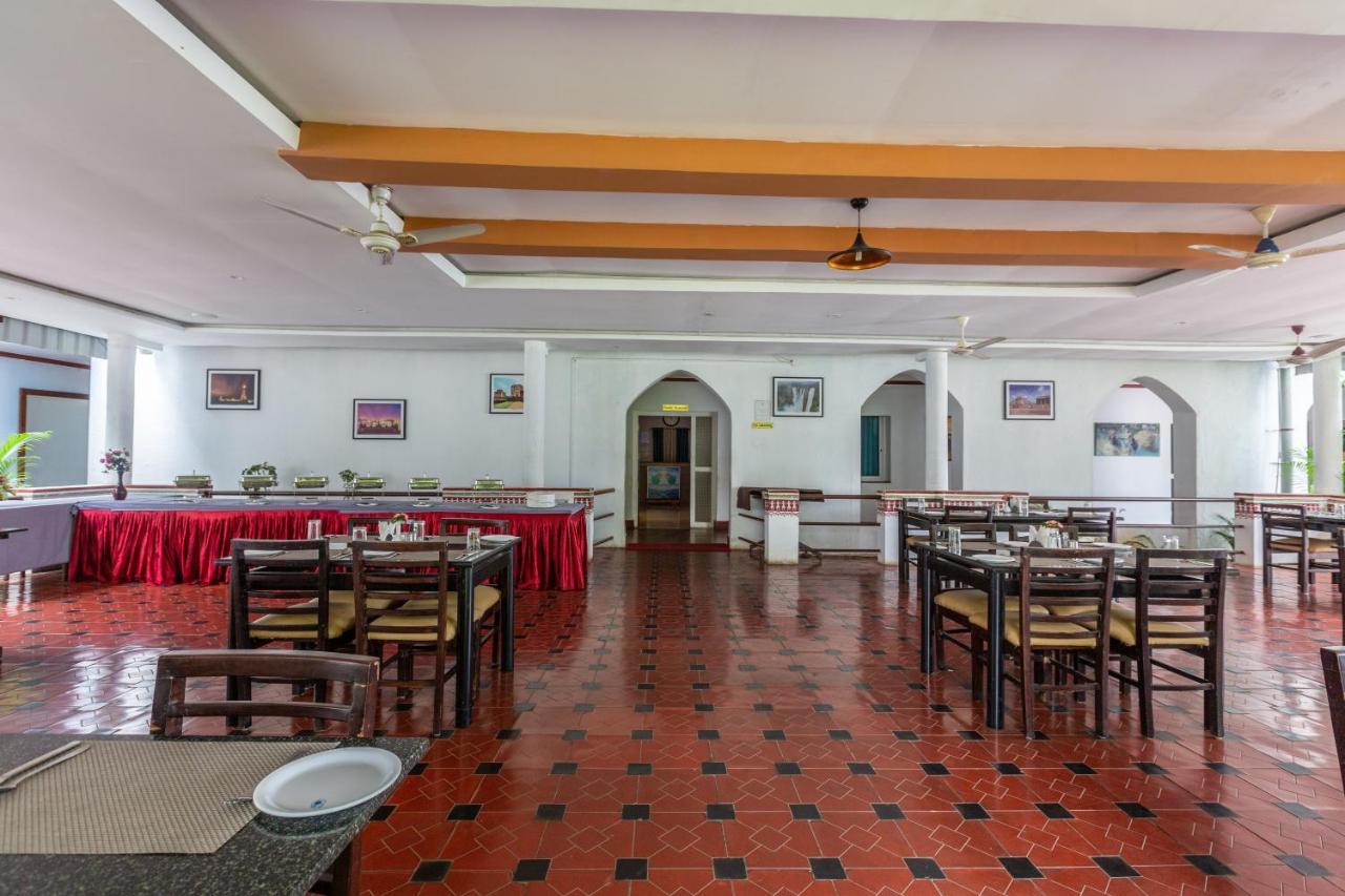 Kstdc Hotel Mayura Bhuvaneshwari Kamalapur Hampi Zewnętrze zdjęcie