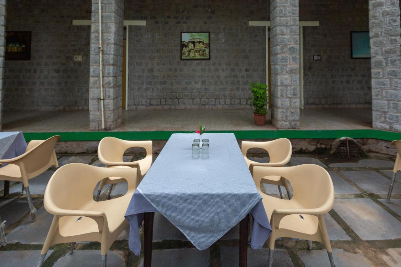 Kstdc Hotel Mayura Bhuvaneshwari Kamalapur Hampi Zewnętrze zdjęcie