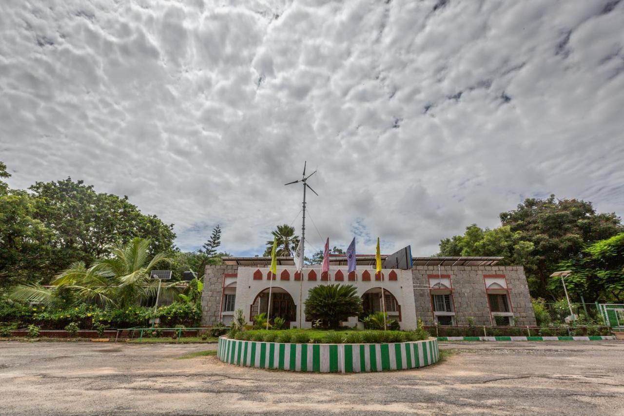 Kstdc Hotel Mayura Bhuvaneshwari Kamalapur Hampi Zewnętrze zdjęcie