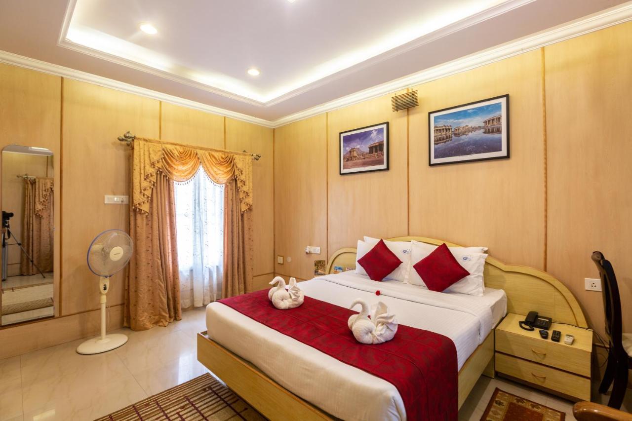 Kstdc Hotel Mayura Bhuvaneshwari Kamalapur Hampi Zewnętrze zdjęcie