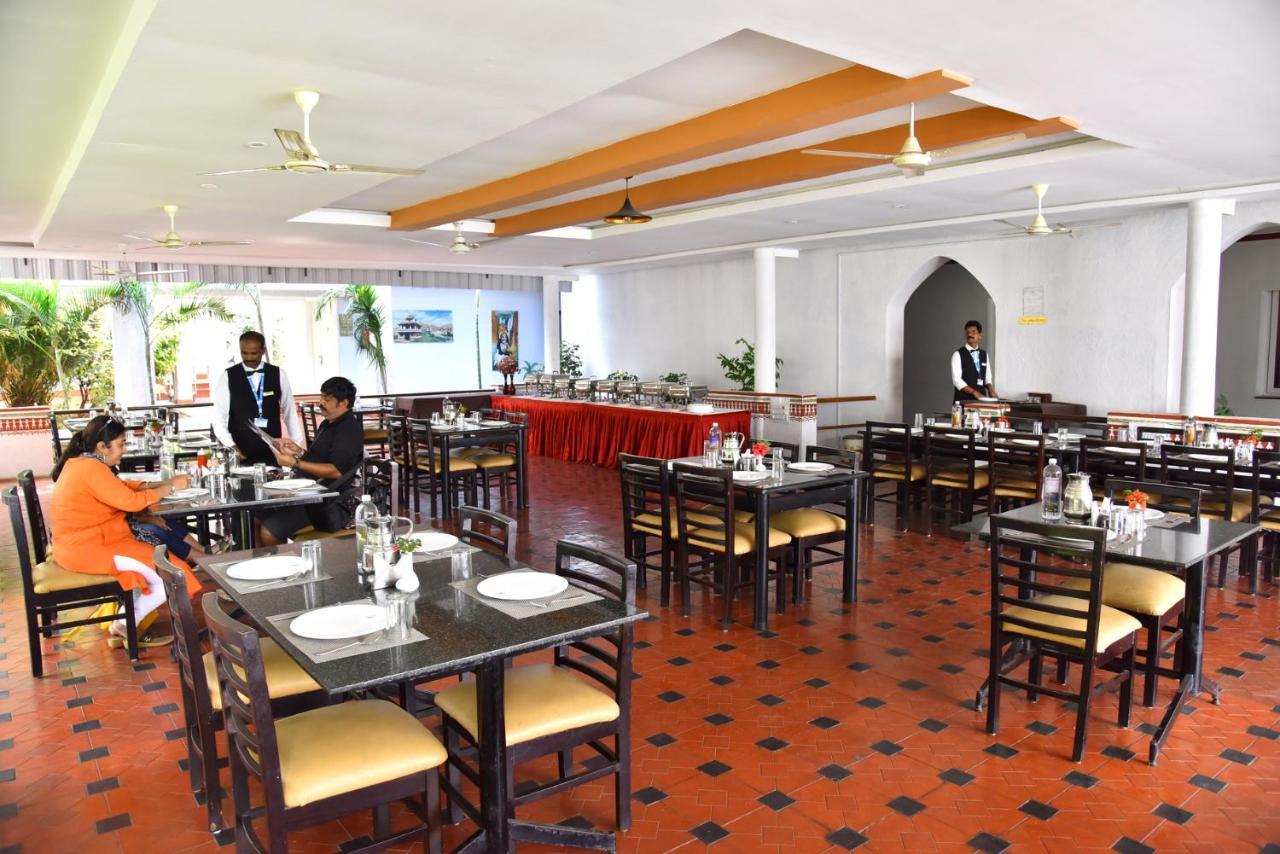 Kstdc Hotel Mayura Bhuvaneshwari Kamalapur Hampi Zewnętrze zdjęcie